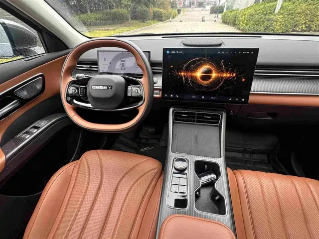 Chery Tiggo 8 — Фото автомобиля 10