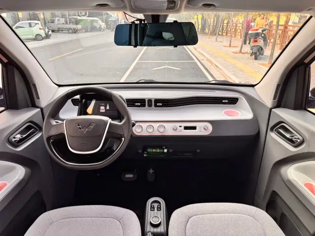 Wuling Hongguang Mini EV — Фото автомобиля 7