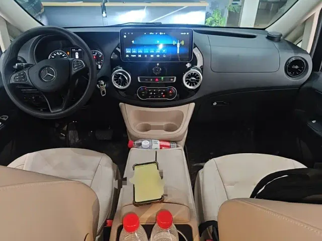 Mercedes-Benz Vito 2021 2.0T Elite 7-Seater — Фото автомобиля 5