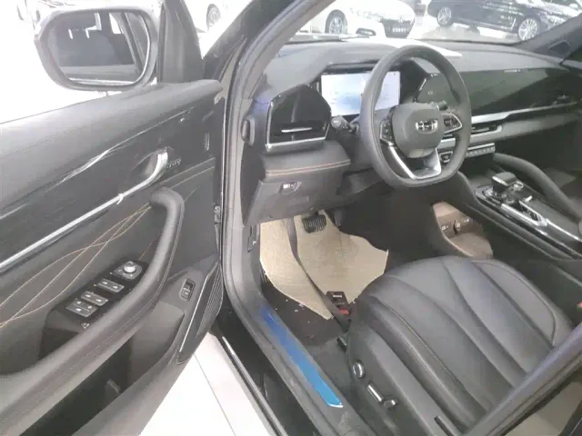 Geely Xingyue L — Фото автомобиля 15