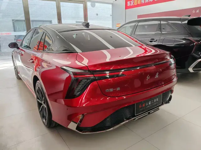 Hongqi H6 — Фото автомобиля 12
