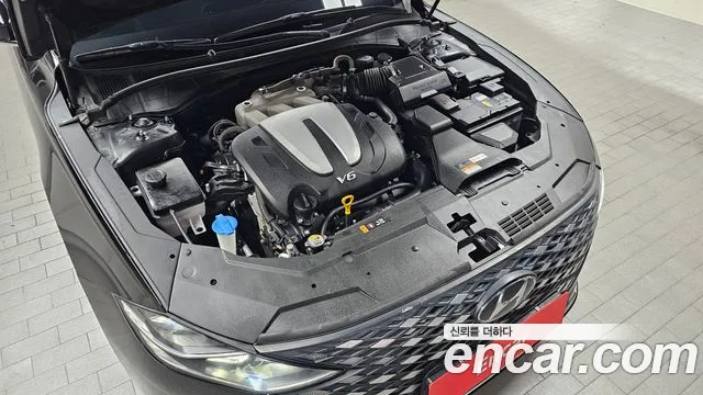 Hyundai Grandeur New — Фото автомобиля 9