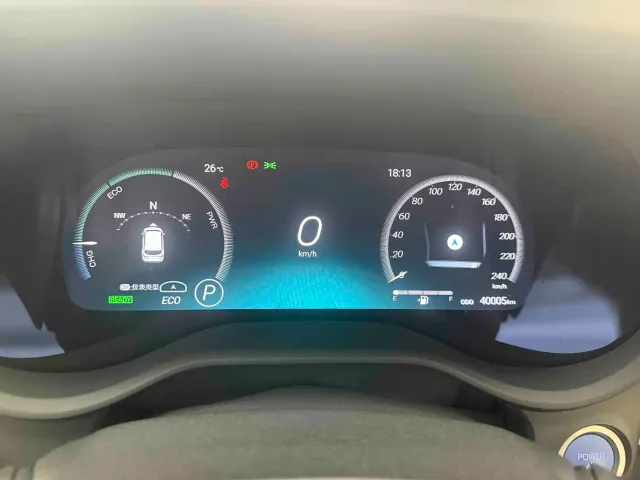 Toyota Sienna — Фото автомобиля 10