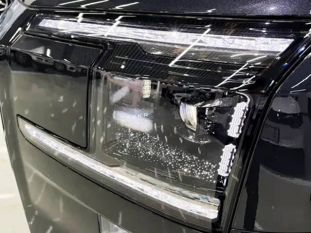 ZEEKR Zeekr 9X 2025 Standard Edition — Фото автомобиля 12