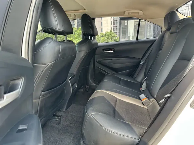Toyota Corolla — Фото автомобиля 10