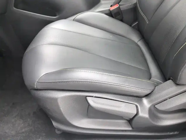 Roewe i5 — Фото автомобиля 20