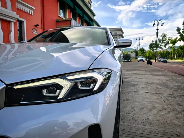 BMW 3 Series — Фото автомобиля 16