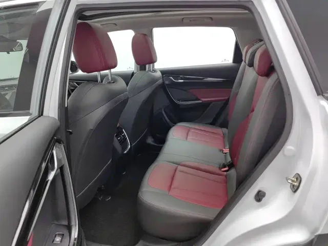 Dongfeng Fengshen AX7 — Фото автомобиля 15