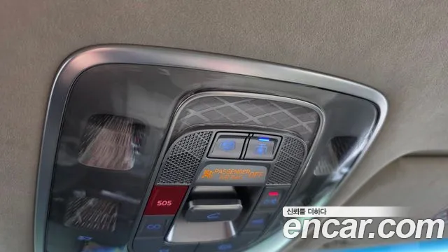 Genesis G80 Бензин 2.5 турбо AWD — Фото автомобиля 24