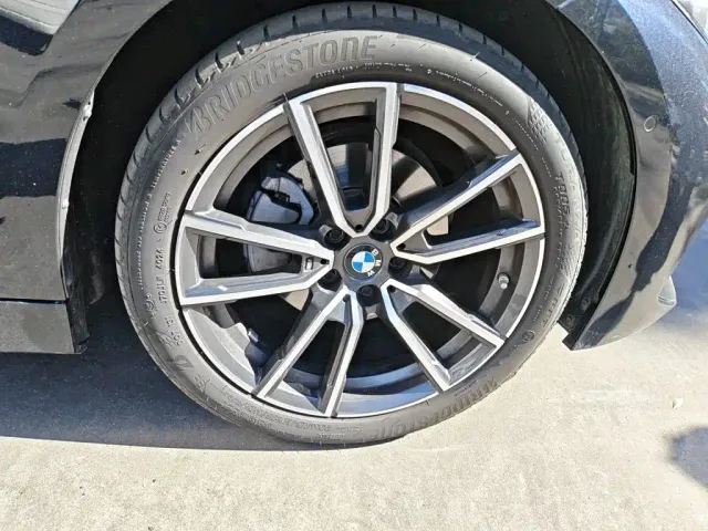 BMW 3 Series — Фото автомобиля 8