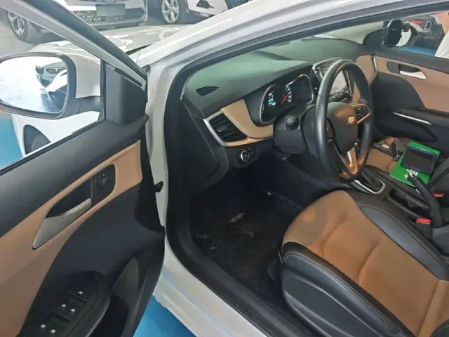 Chevrolet Monza — Фото автомобиля 15