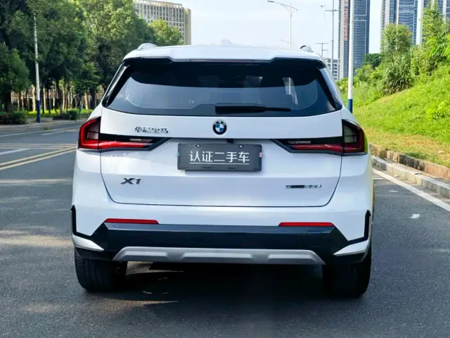 BMW BMW X1 2023 sDrive25Li X Design Package — Фото автомобиля 6