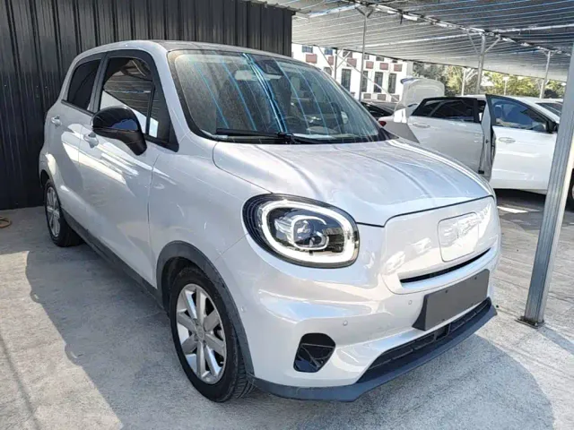 Leapmotor T03 — Фото автомобиля 3