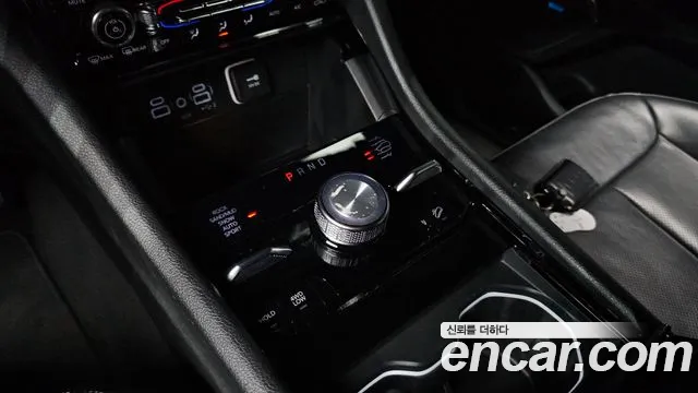 Jeep Cherokee — Фото автомобиля 12