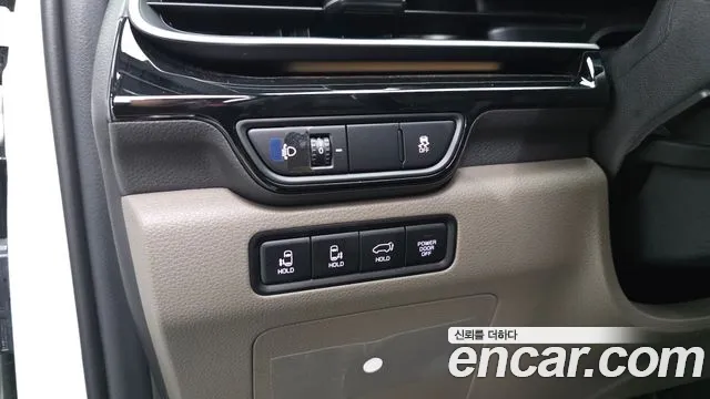 Kia Carnival Generation 4 — Фото автомобиля 27