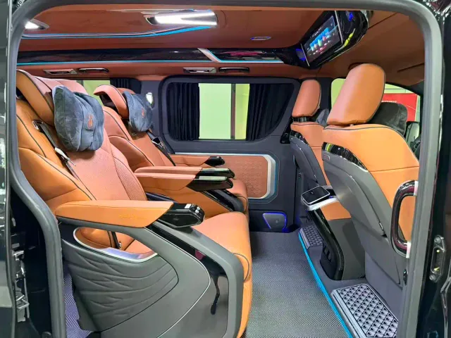 Toyota HIACE — Фото автомобиля 15