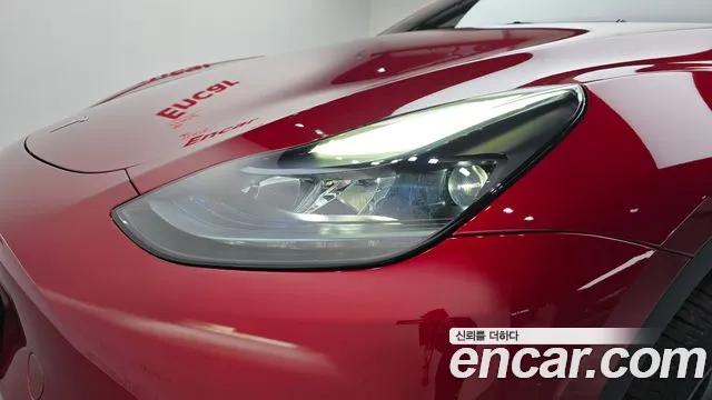 Tesla Model Y — Фото автомобиля 7