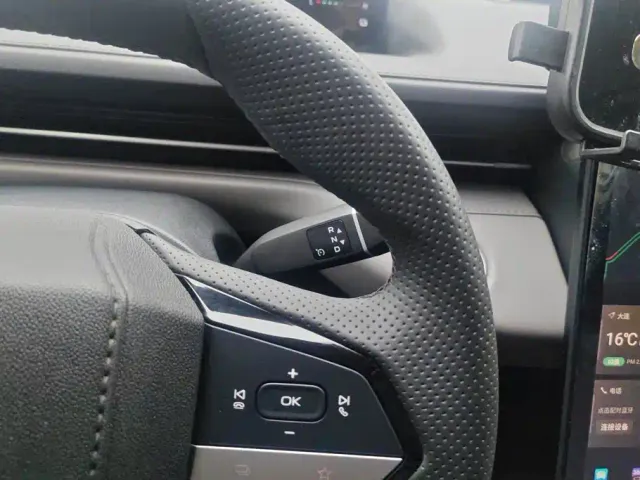 Changan Qiyuan A05 — Фото автомобиля 16