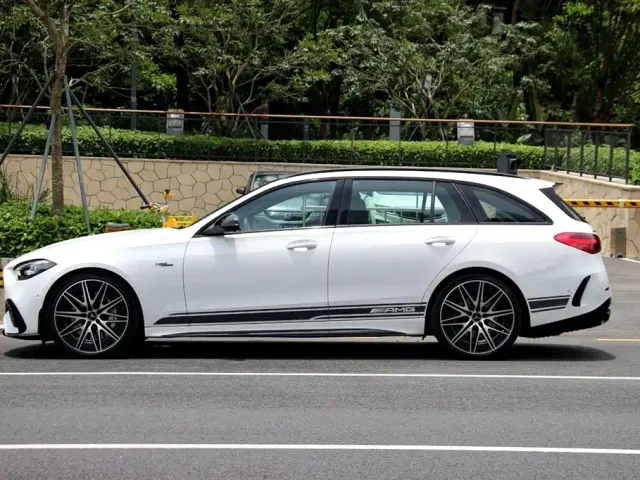 Mercedes-Benz C-Class AMG — Фото автомобиля 3