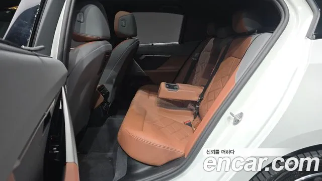 BMW 5-Series 5 серия (G60) 530i xDrive M Sport — Фото автомобиля 9