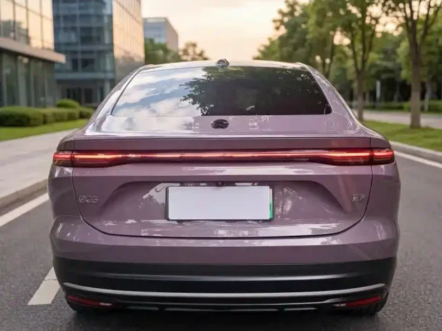 Nio EC6 — Фото автомобиля 5
