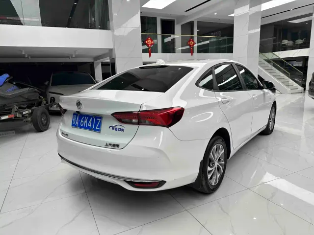 Buick Verano — Фото автомобиля 5