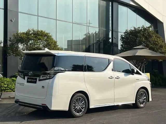 Toyota Vellfire — Фото автомобиля 8
