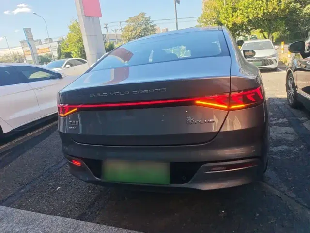 BYD Qin PLUS — Фото автомобиля 5