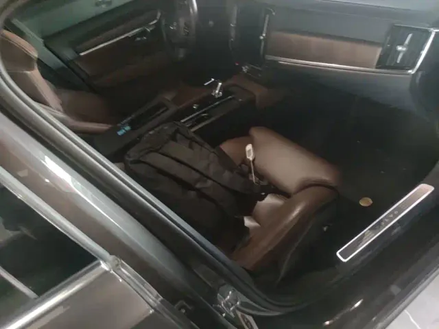 Volvo S90 — Фото автомобиля 24