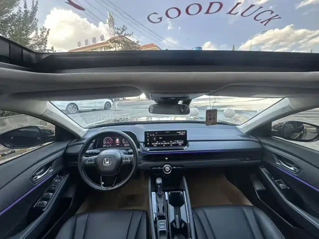 Honda Accord — Фото автомобиля 17