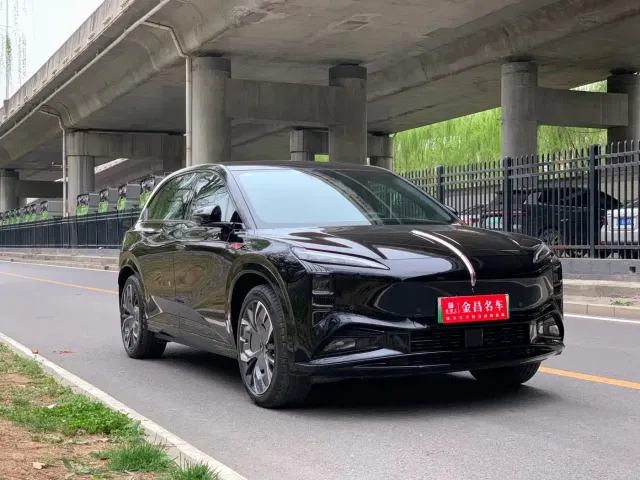 Hongqi Tian Gong 08 — Фото автомобиля 3