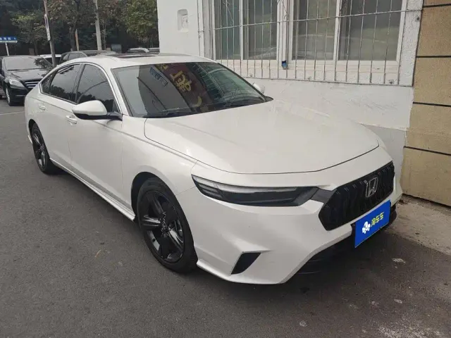 Фотография автомобиля — Honda Inspire