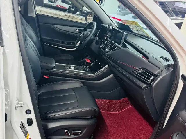 Changan CS75 — Фото автомобиля 9