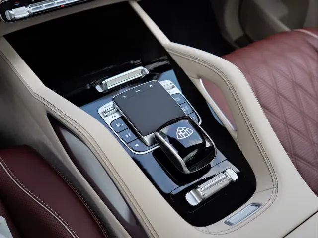 Mercedes-Benz Maybach GLS — Фото автомобиля 21