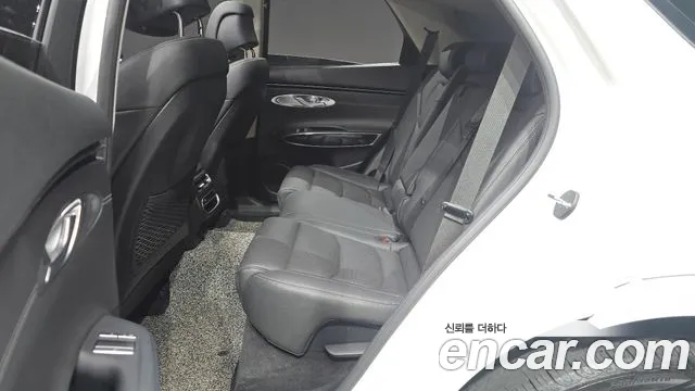 Genesis GV70 2.5T Бензин AWD — Фото автомобиля 11