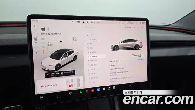 Tesla Model 3 — Фото автомобиля 8