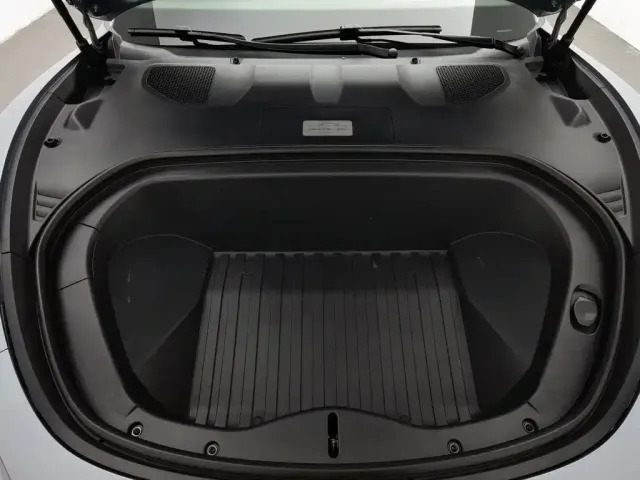 Xiaomi Auto Xiaomi SU7 Ultra 2025 Model Ultra — Фото автомобиля 6