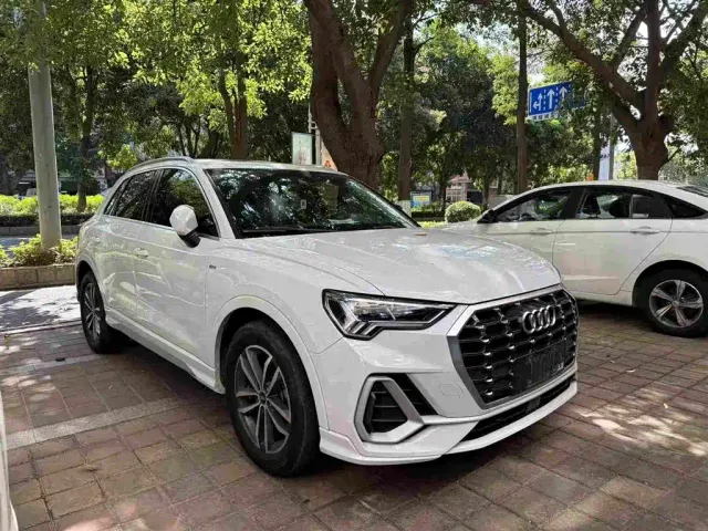 Audi Q3 — Фото автомобиля 2