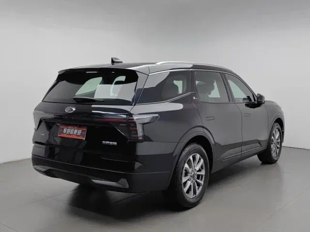Ford Edge — Фото автомобиля 2