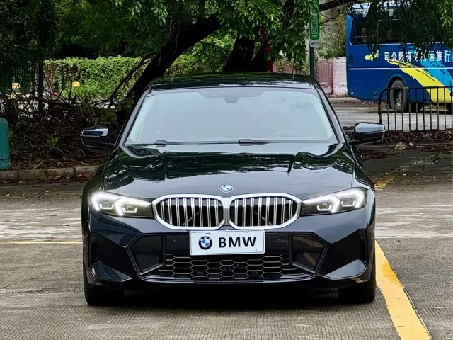 BMW 3 Series — Фото автомобиля 2