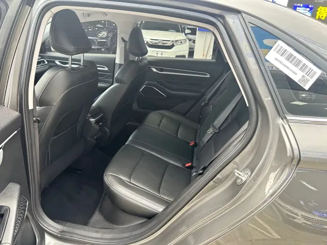 Geely Emgrand — Фото автомобиля 5