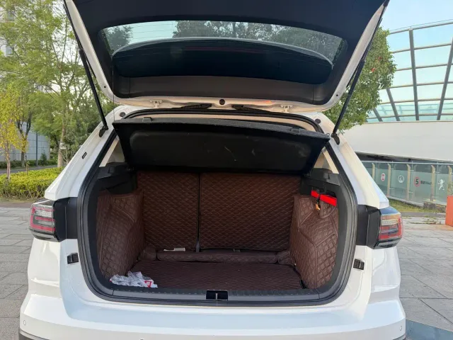 Volkswagen Tharu — Фото автомобиля 22