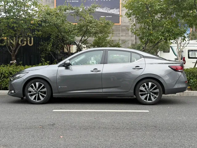 Nissan Sylphy — Фото автомобиля 5