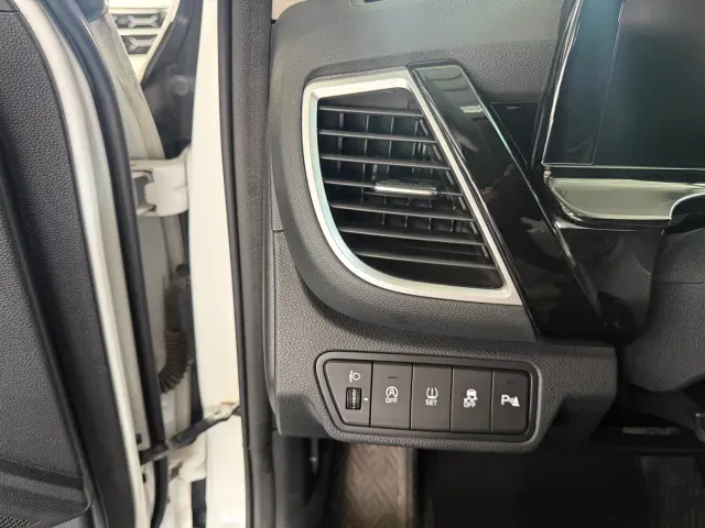 Kia Seltos — Фото автомобиля 13