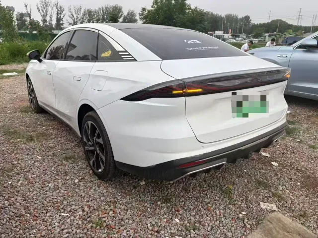Geely Galaxy L6 — Фото автомобиля 7