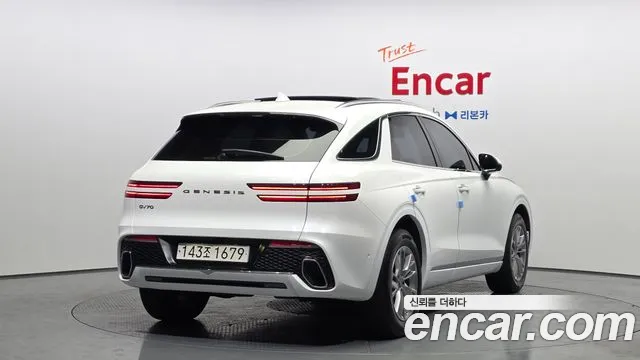 Genesis GV70 2.5T Бензин 2WD — Фото автомобиля 2
