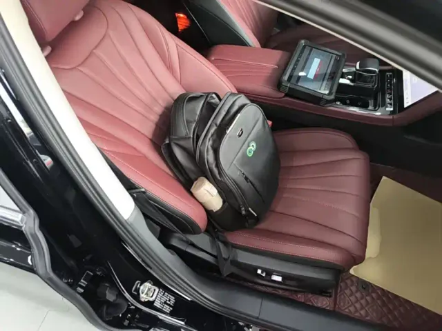 Hongqi Hongqi H5 PHEV 2025 130 Super Hybrid Edition — Фото автомобиля 24