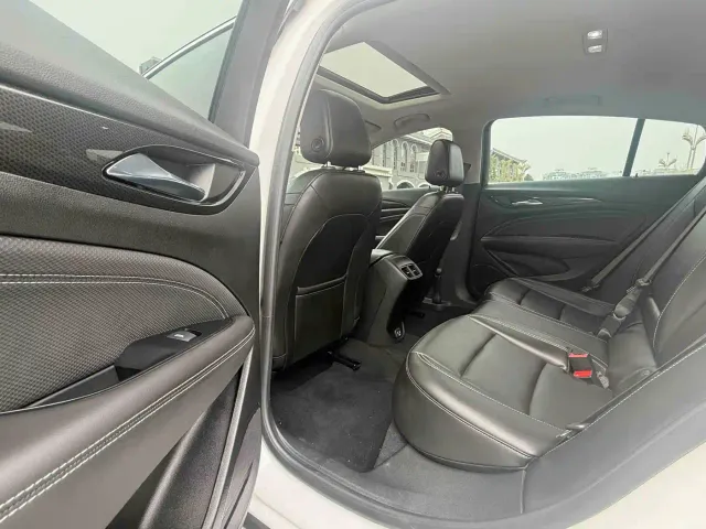 Buick Regal — Фото автомобиля 5