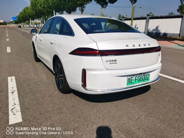 Roewe M7 DMH — Фото автомобиля 4