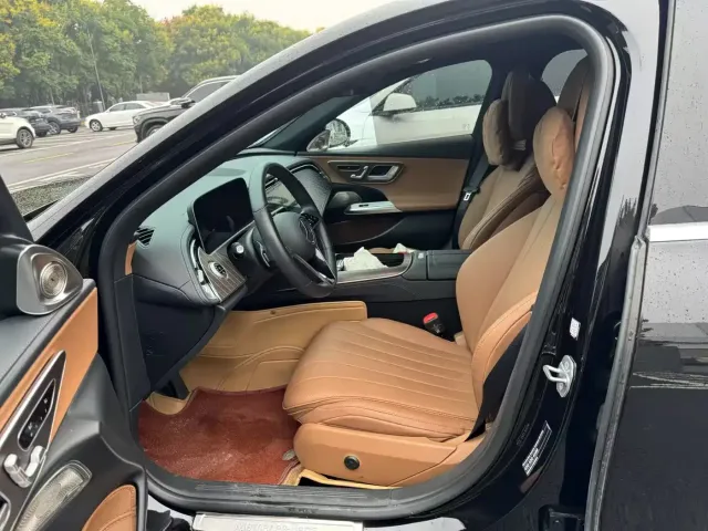 Mercedes-Benz Mercedes-Benz E-Class 2025 E 300 L Fashion — Фото автомобиля 3